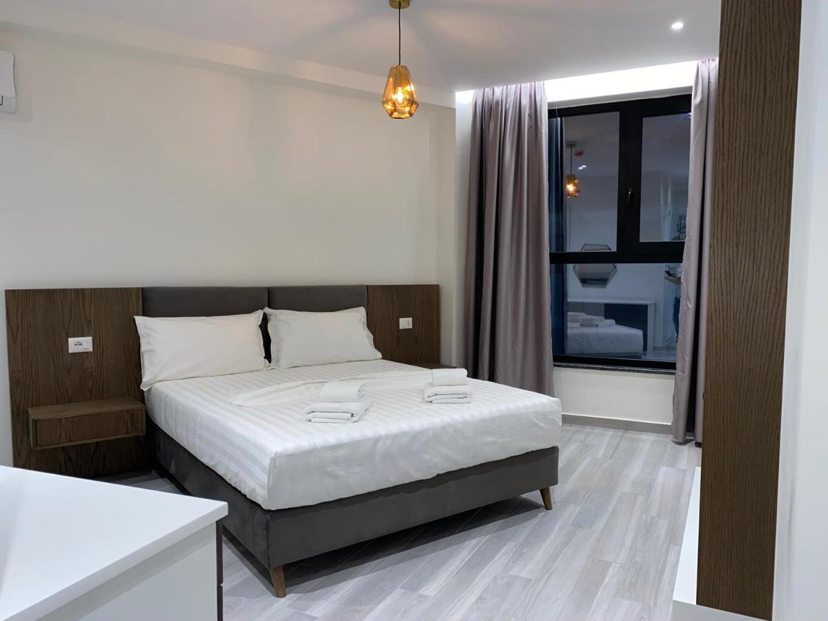 The Honeycomb Boutique Hotel Голем Екстериор снимка