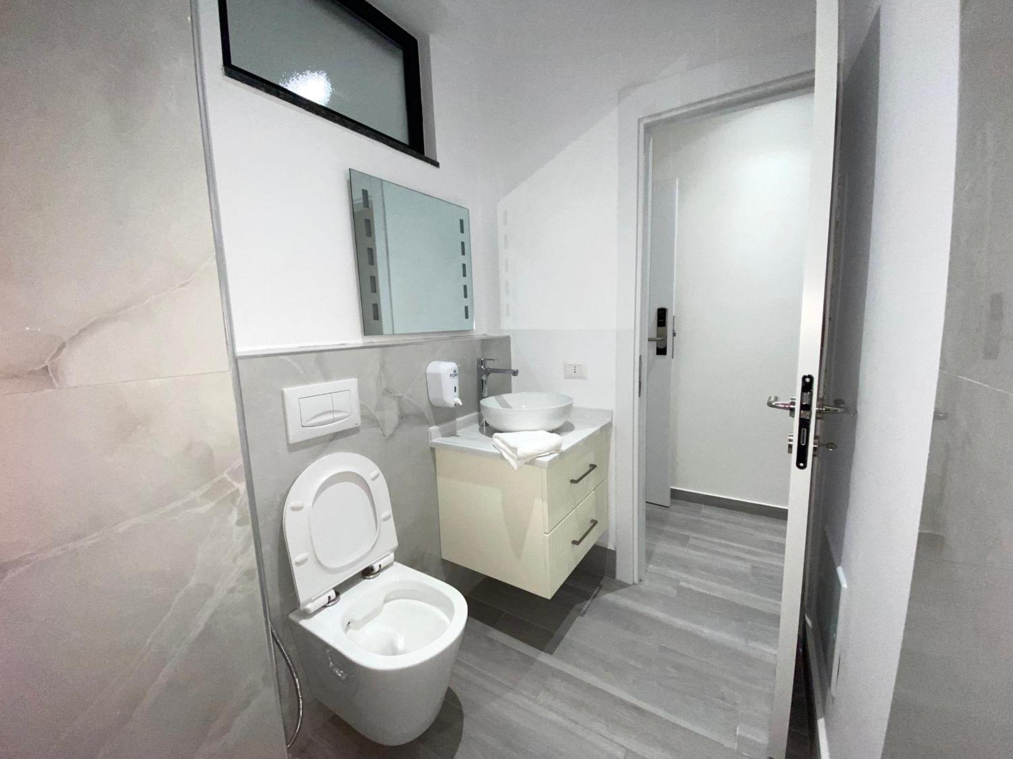 The Honeycomb Boutique Hotel Голем Екстериор снимка