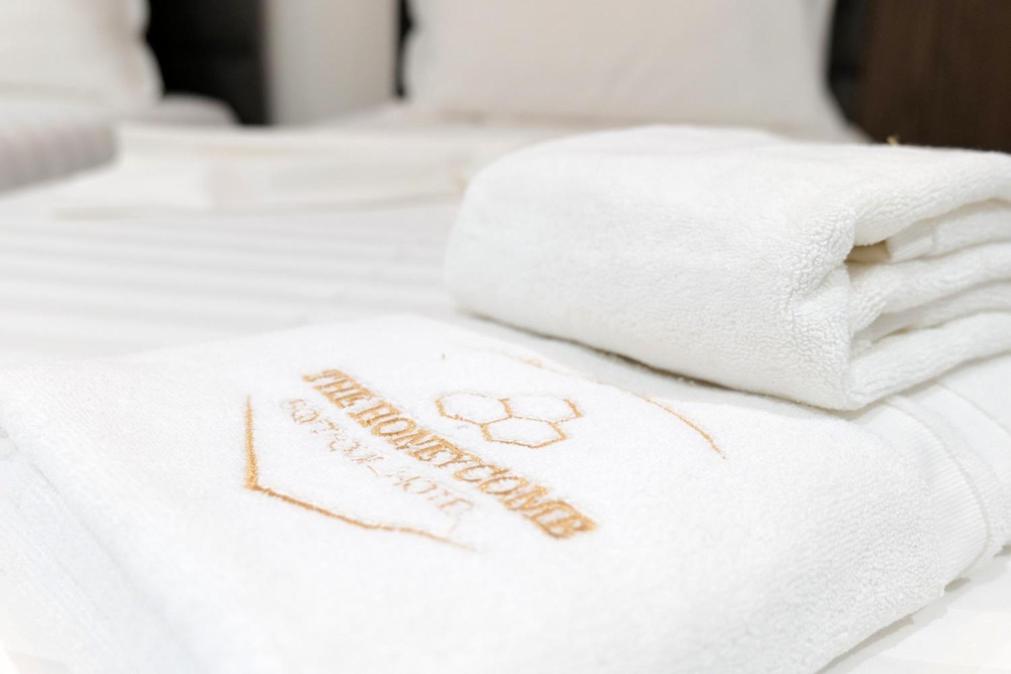 The Honeycomb Boutique Hotel Голем Екстериор снимка