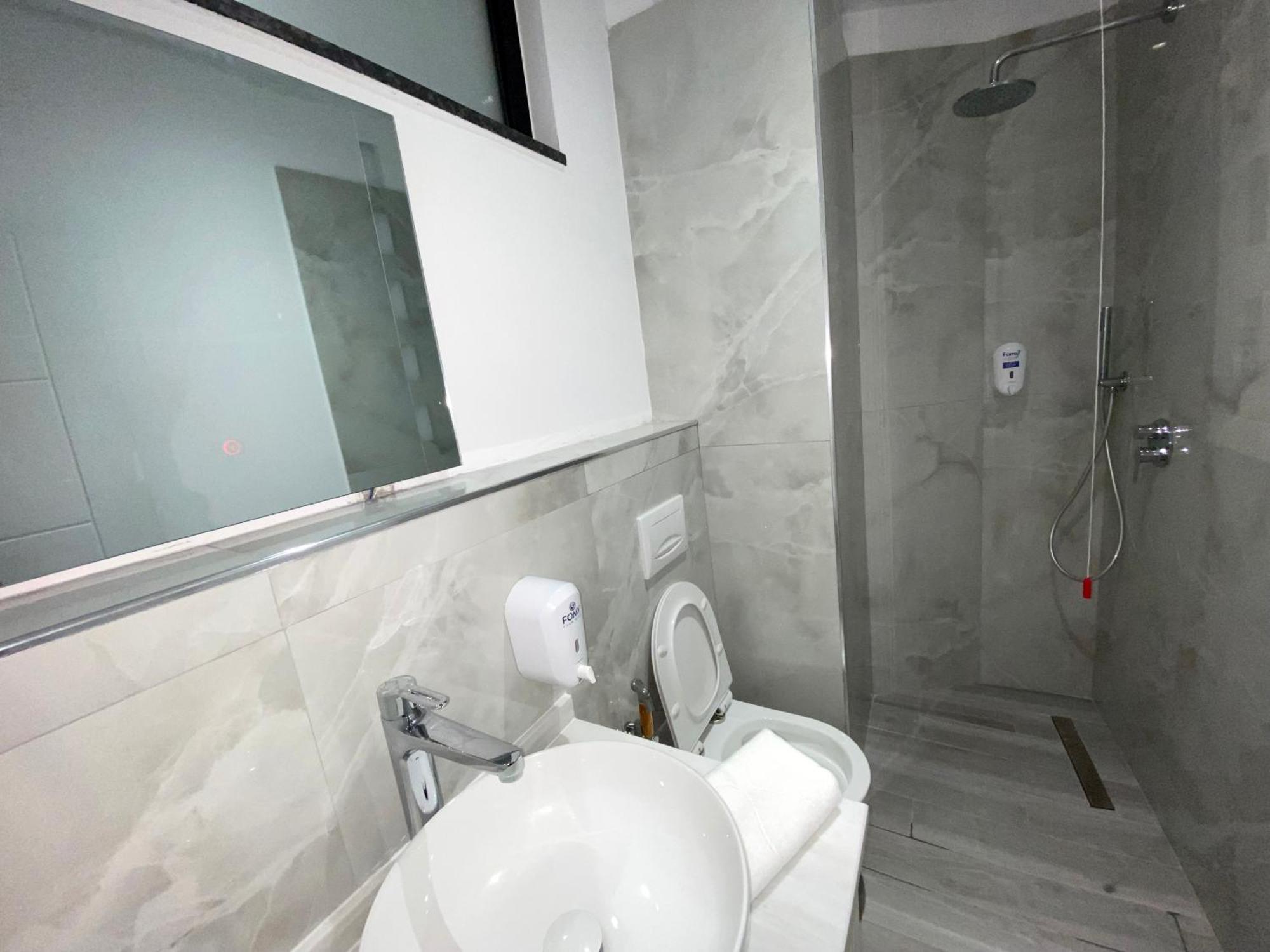 The Honeycomb Boutique Hotel Голем Екстериор снимка