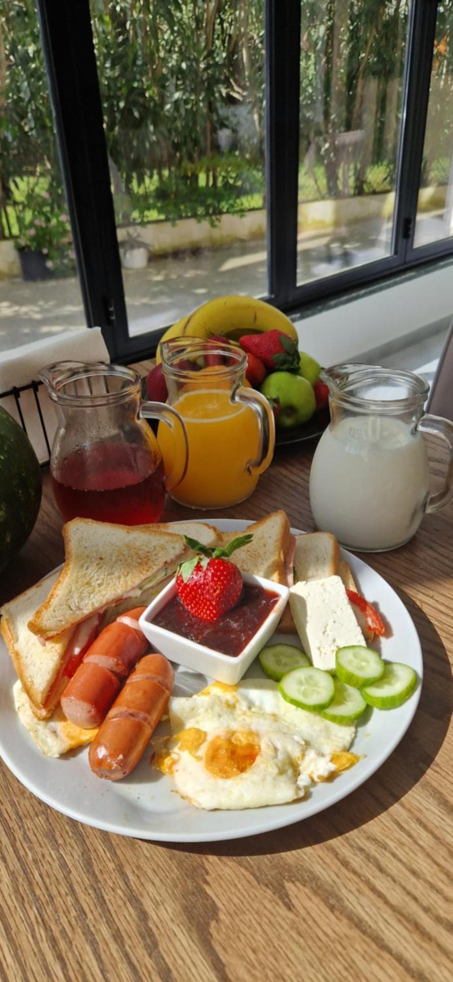 The Honeycomb Boutique Hotel Голем Екстериор снимка